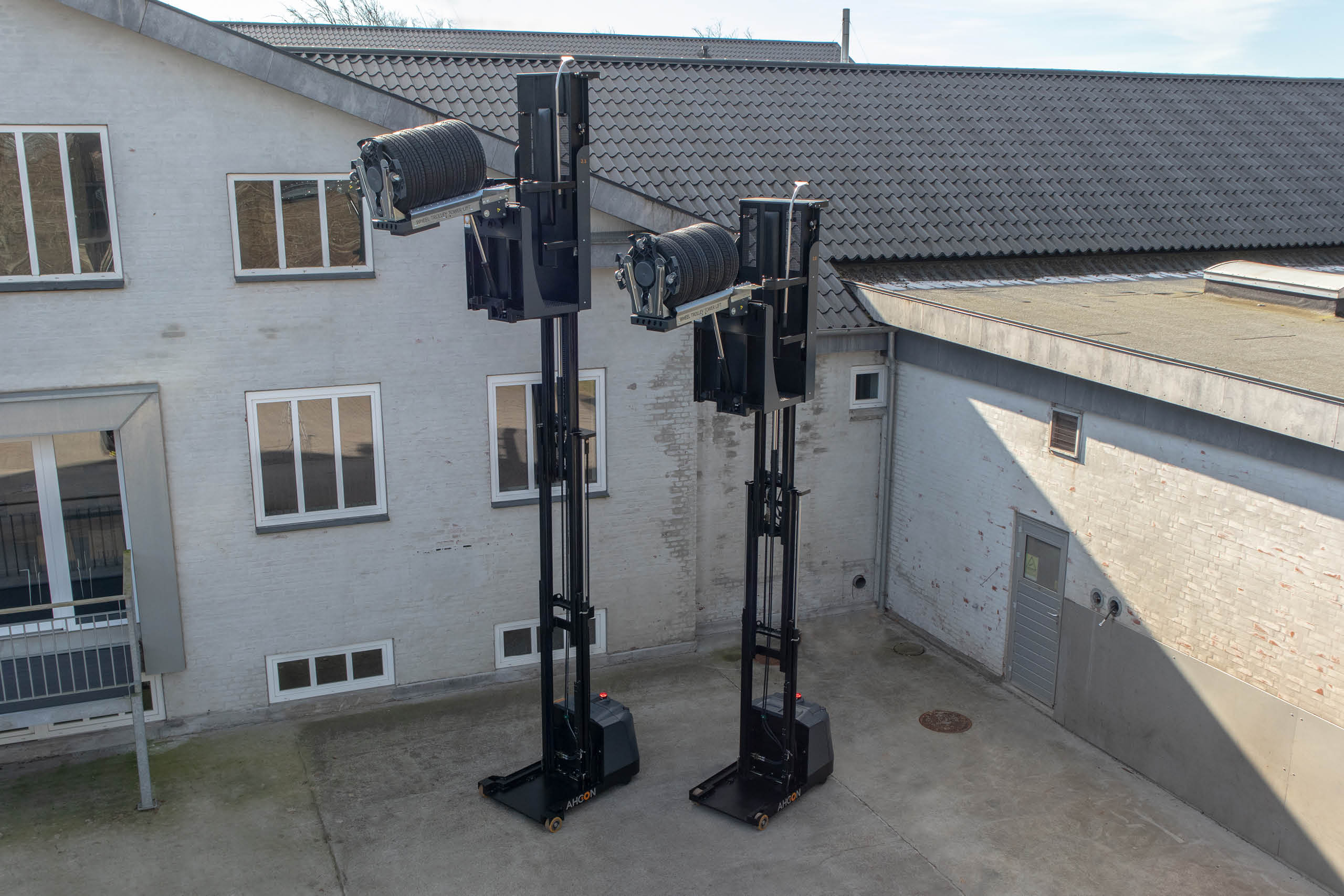 Wheel Trolley Tower Lift
